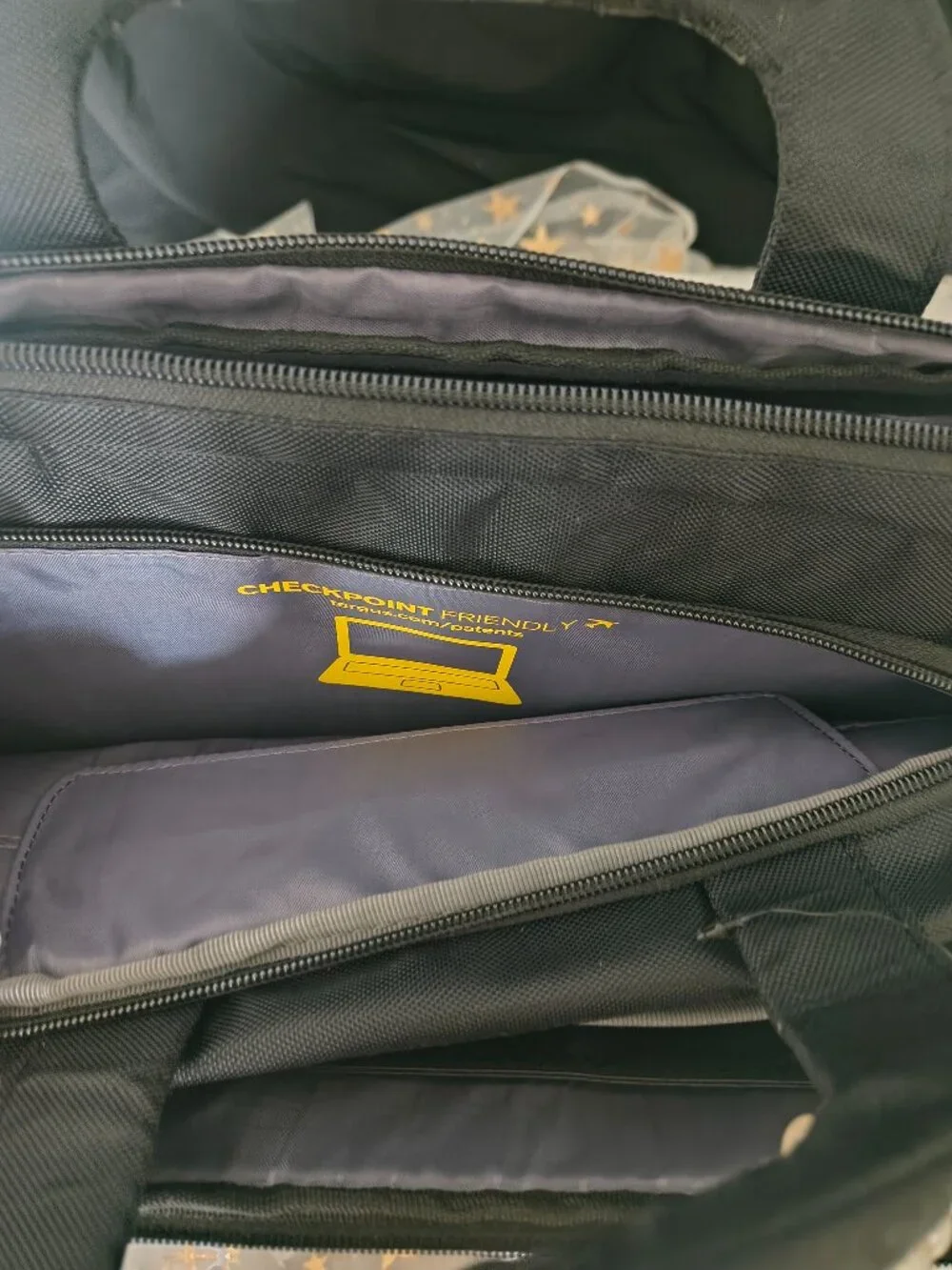 NWT Targus Checkpoint-Friendly Laptop Briefcase Messenger Bag - Black